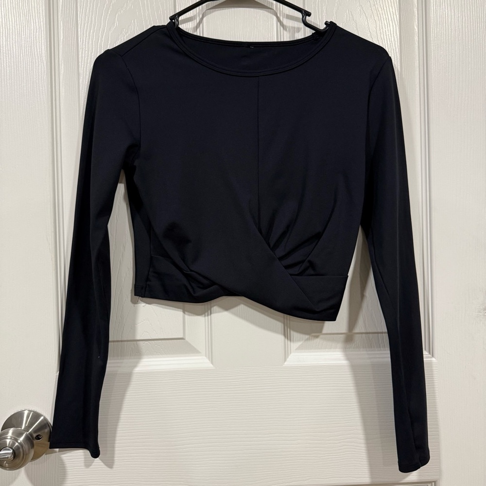 Sport Black Long Sleeve crop Top